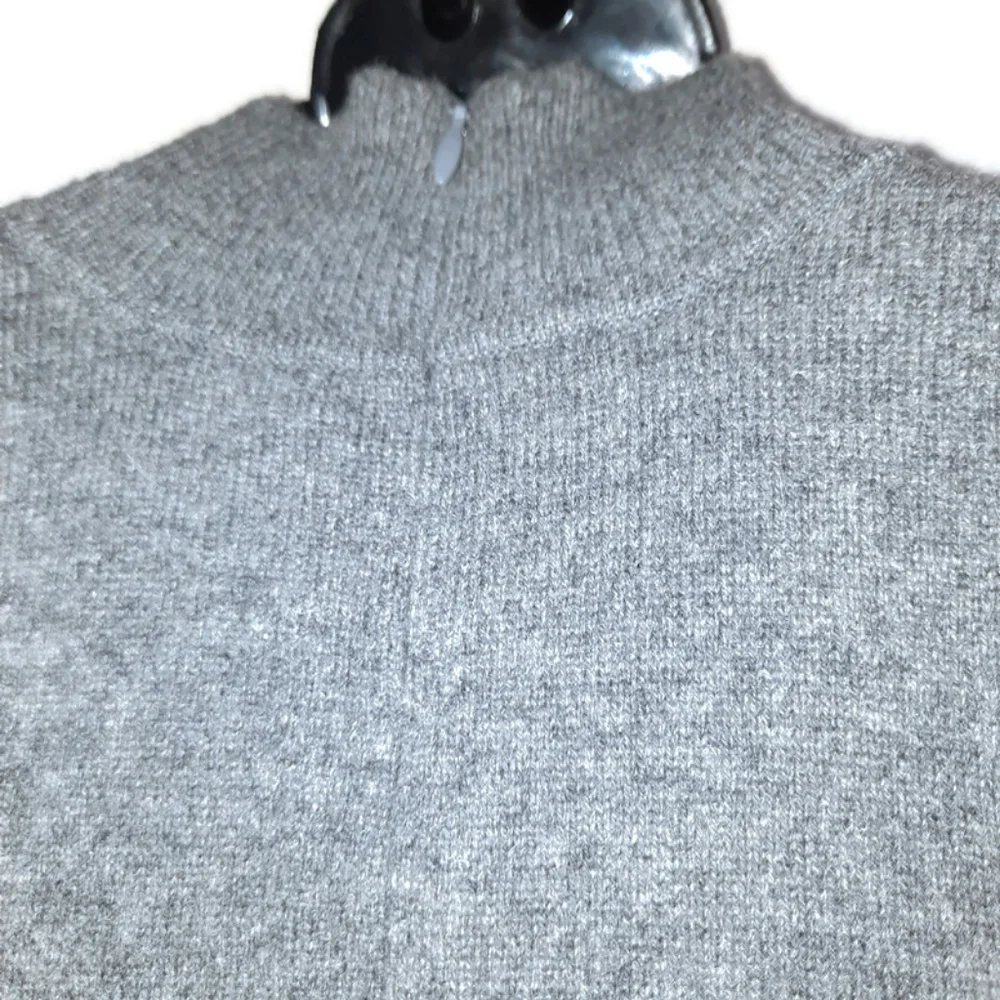 VINCE Cashmere Jewel Neck Tunic Sweater Sleeveless Grey Gray Soft Sz XS - Picture 4 of 12